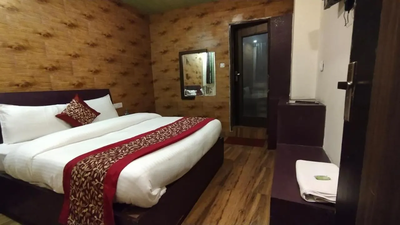 ** Hotel Magic Stays - Shimla Royale - Free Pickup From Railway Station Shimla India